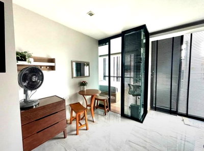 Condos for rent : 1Bed | 1Bath | BTS Phloen Chit | 26sqm | THB 11,000/mo | Fl.3 — Socio Ruamrudee Bangkok