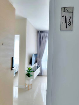 1Bed | 1Bath | BTS Udom Suk | 35sqm | THB 16,000/mo | Fl.8 — The Sky Sukhumvit Bangkok