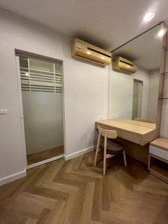 รูปภาพ 1 ห้องนอน | 1 ห้องน้ำ | BTS Krung Thon Buri | 46 ตร.ม. | 22,000 บาท/เดือน | ชั้น 21 — Q House Sathorn กรุงเทพฯ