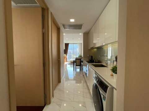 2 ห้องนอน | 2 ห้องน้ำ | BTS Nana | 59 ตร.ม. | 55,000 บาท/เดือน | ชั้น 6 — Hyde Sukhumvit 11 กรุงเทพฯ