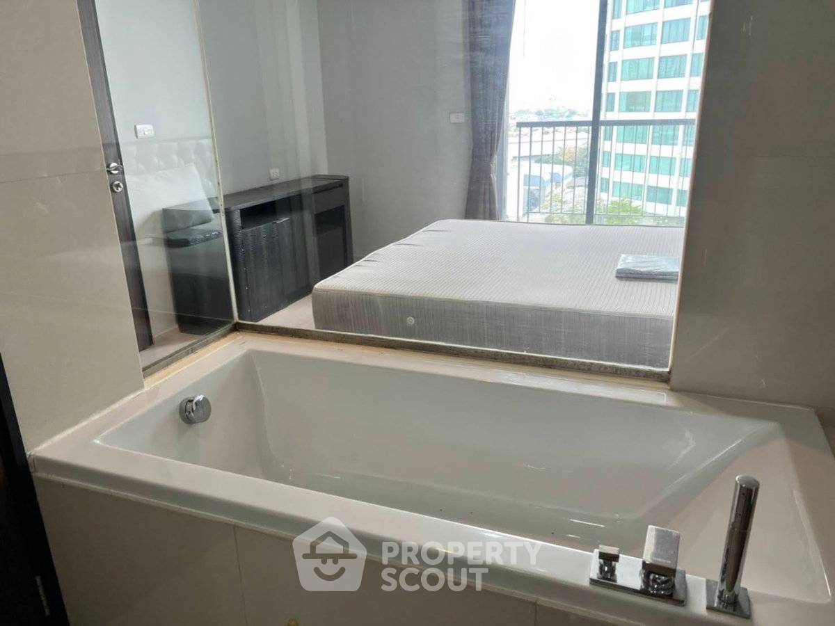 รูป คอนโด 1-ห้องนอน ที่ ริทึ่ม สุขุมวิท 44/1 ใกล้ BTS พระโขนง (ID 3261614) - รูปที่ 12/16