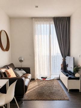 1 ห้องนอน | 1 ห้องน้ำ | MRT Sukhumvit | 32 ตร.ม. | 28,000 บาท/เดือน | ชั้น 34 — Edge Sukhumvit 23 กรุงเทพฯ