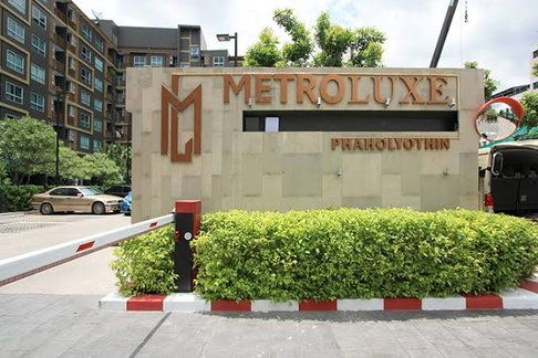 1 ห้องนอน | 1 ห้องน้ำ | BTS Saphan Khwai | 25 ตร.ม. | 11,000 บาท/เดือน | ชั้น 4 — Metro Luxe Pahol - Sutthisan กรุงเทพฯ