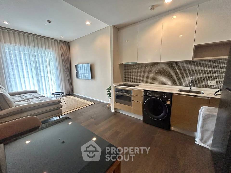 picture 2-BR Condo at The Saint Residences near MRT Phahon Yothin (ID 3260088) - 2/18
