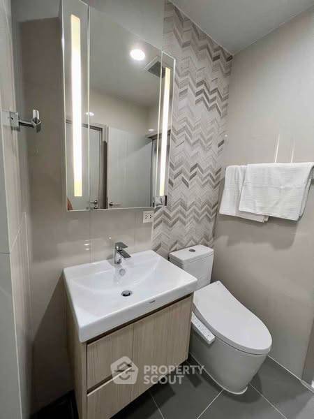 รูป คอนโด 1 ห้องนอน ชั้น 33 ที่ Oka Haus Sukhumvit 36 ใกล้ BTS ทองหล่อ (ID 2324822) - รูปที่ 4/11