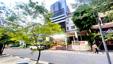Home office for rent Ratchadaphisek Road : For Rent | 4-Storey Home Office | Rama 9 Soi 7 | Near MRT Rama 9 | 360 sq.m. | Ready to Use