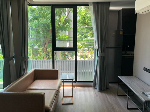 1Bed | 1Bath | BTS Phrom Phong | 41sqm | THB 25,000/mo | Fl.2 â The Teak Sukhumvit 39 Bangkok