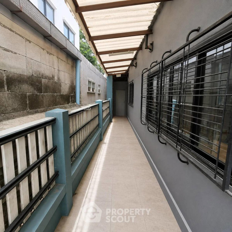 picture Spacious 6-BR House 350 Sqm In Tha Raeng, Bang Khen (ID 3253640) - 10/42