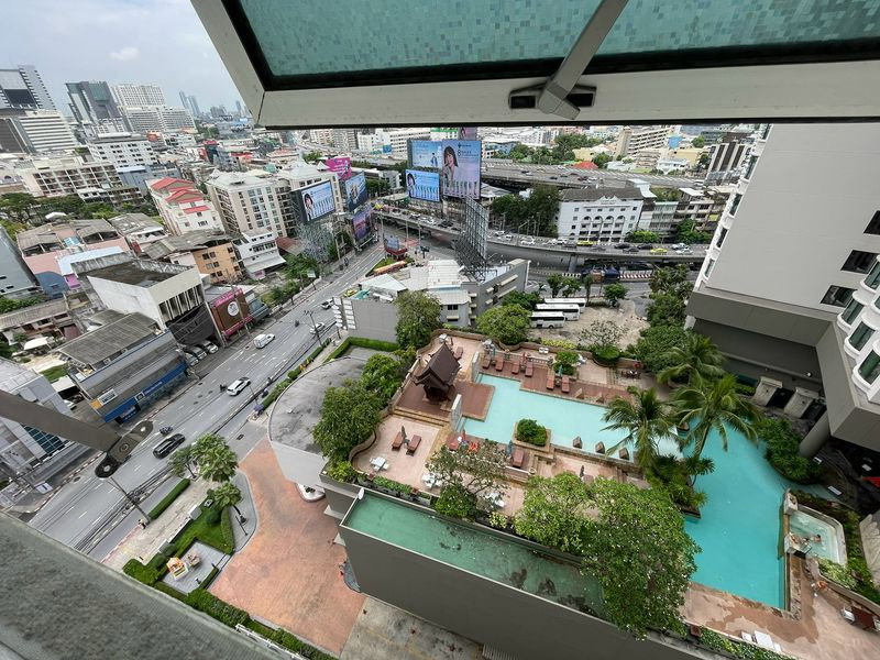 รูป ขายคอนโด Chewathai Ratchaprarop | ชั้น 15 | 53 ตร.ม. | 2 ห้องนอน | วิวเมือง - รูปที่ 15/16