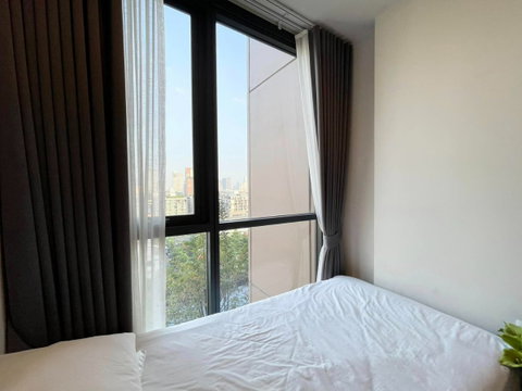 2 ห้องนอน | 1 ห้องน้ำ | BTS Thong Lo | 41 ตร.ม. | 32,000 บาท/เดือน | ชั้น 10 — Oka Haus กรุงเทพฯ