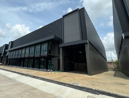 รูป ให้เช่าโกดังพร้อมสำนักงาน สร้างใหม่ โครงการ EZDC เทพารักษ์ กม.24 / พื้นที่ 1,200 ตารางเมตร และ พื้นที่ 2,400 ตารางเมตร / รถเทรลเลอร์ เข้าออกได้ - รูปที่ 2/12