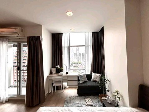 1 ห้องนอน | 1 ห้องน้ำ | BTS Saint Louis | 42 ตร.ม. | 25,000 บาท/เดือน | ชั้น 9 — Centric Sathorn-St Louis กรุงเทพฯ