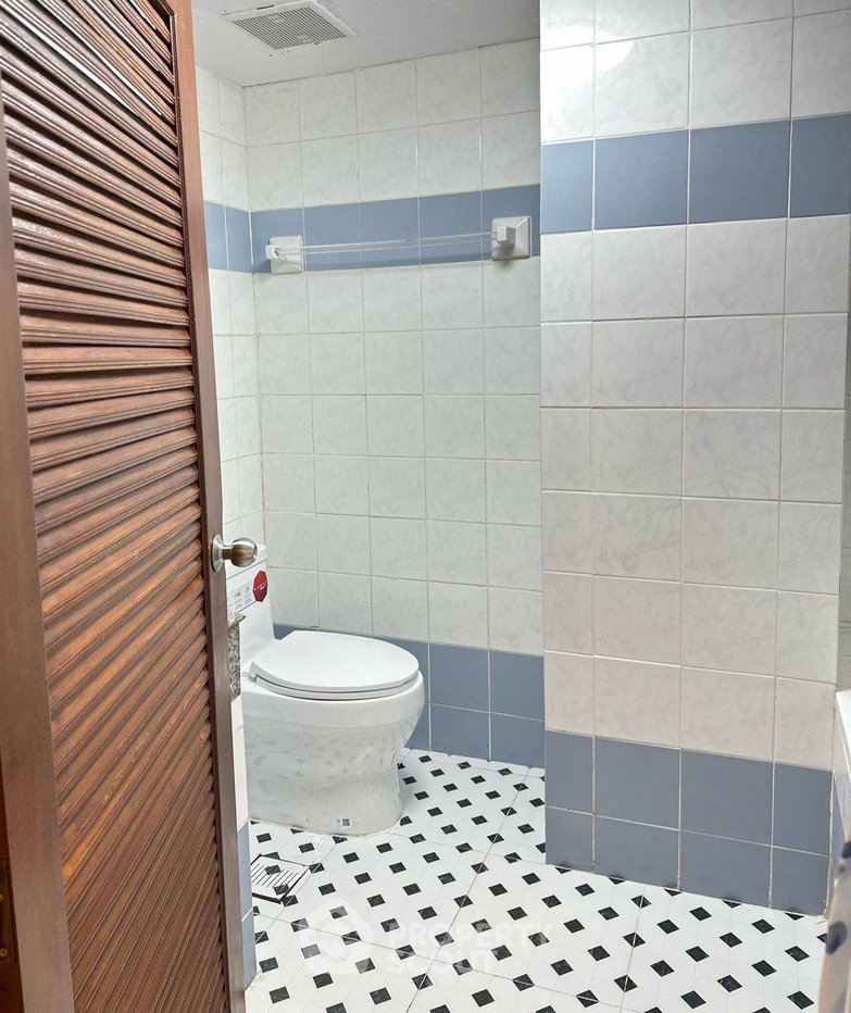 picture Large 5-BR 270 Sqm, Royal Castle Sukhumvit, BTS Phrom Phong (ID 1330026) - 11/25