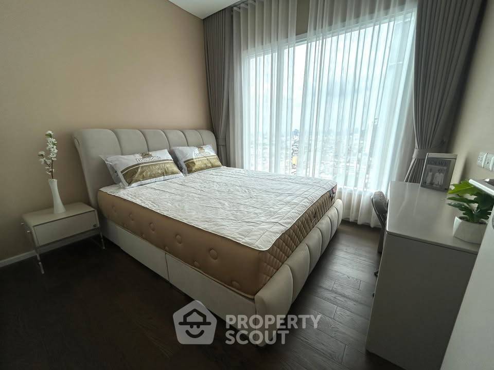 picture 2-BR Condo at The Saint Residences near MRT Phahon Yothin (ID 3260088) - 9/18