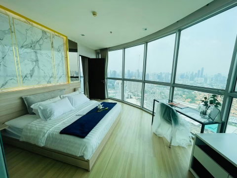 1Bed | 1Bath | BTS Phra Khanong | 52sqm | THB 38,000/mo | Fl.37 — Sky Walk Residences Bangkok