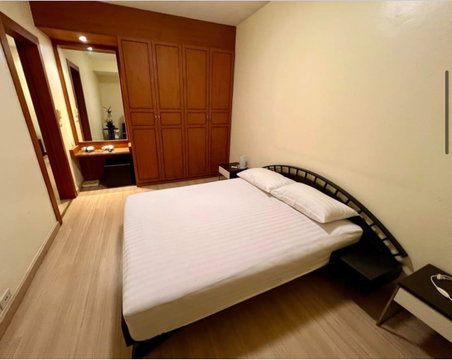 1 ห้องนอน | 1 ห้องน้ำ | BTS Krung Thon Buri | 57 ตร.ม. | 20,000 บาท/เดือน | ชั้น 17 — Baan Sathorn Chaopraya กรุงเทพฯ