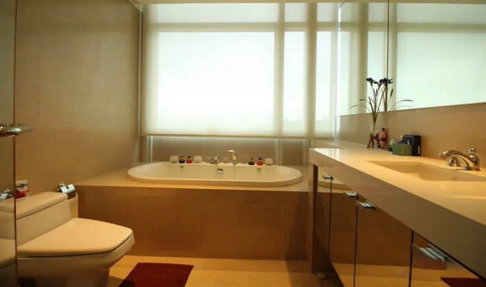 2 ห้องนอน | 2 ห้องน้ำ | BTS Phloen Chit | 140 ตร.ม. | 120,000 บาท/เดือน | ชั้น 37 — Athenee Residence กรุงเทพฯ