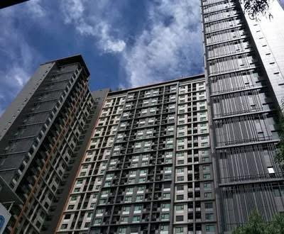 1Bed | 1Bath | MRT Phetchaburi | 36sqm | THB 22,000/mo | Fl.21 — Life Asoke Bangkok