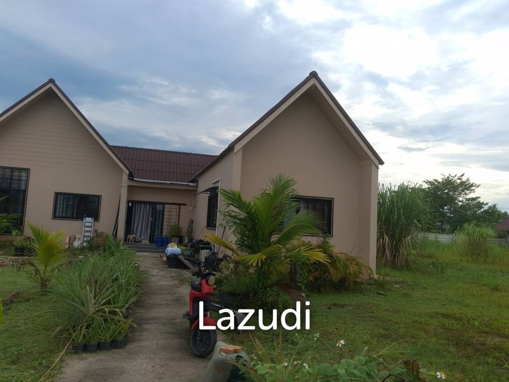 รูป บ้านเดี่ยว สไตล์โมเดิร์น 3 ห้องนอน 3 ห้องนั่งเล่น บนพื้นที่กว่า 2 ไร่ - รูปที่ 2/23
