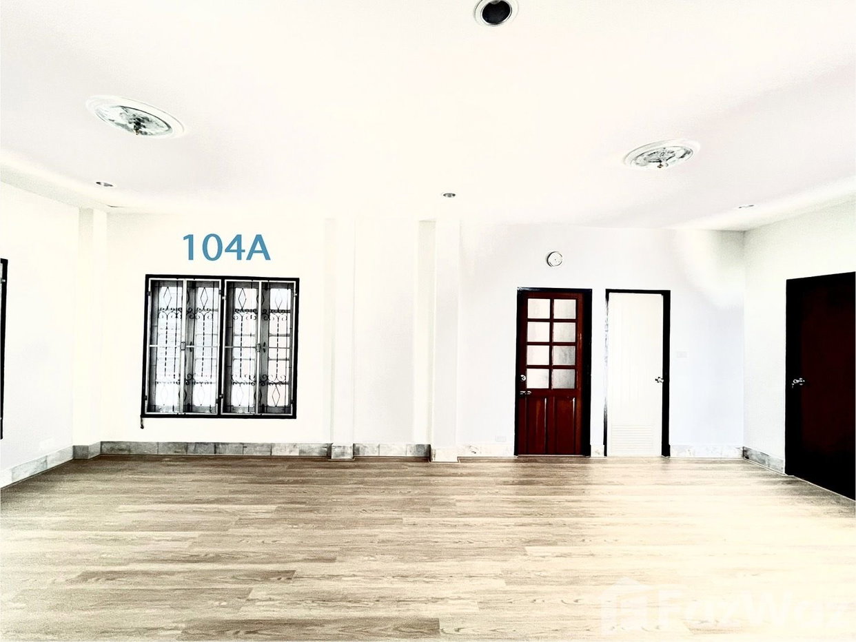 รูป บ้านเดี่ยวให้เช่า 4 ห้องนอน ใน วังทองหลาง, กรุงเทพมหานคร 5570140 - รูปที่ 4/16