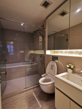 1 ห้องนอน | 1 ห้องน้ำ | BTS Phrom Phong | 41 ตร.ม. | 35,000 บาท/เดือน | ชั้น 16 — H Sukhumvit 43 กรุงเทพฯ