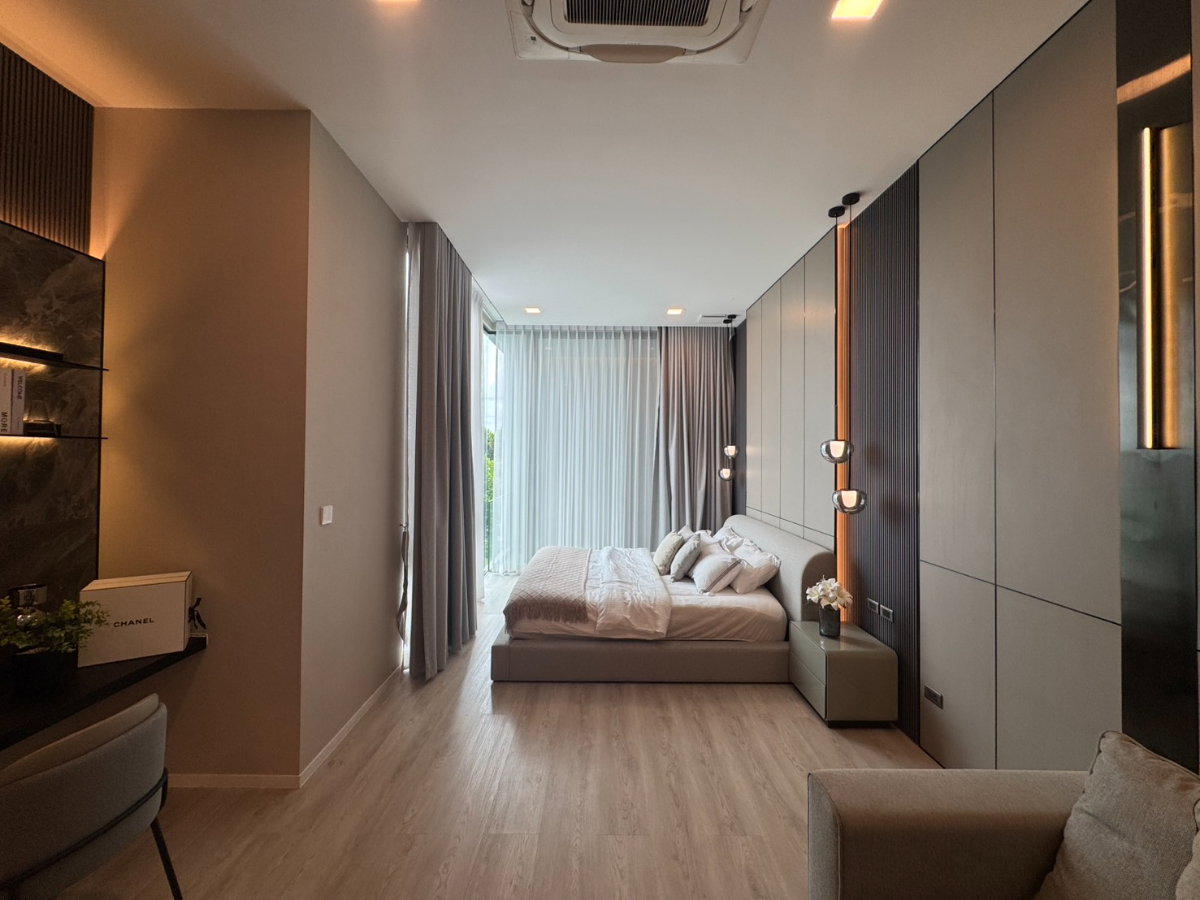 รูป P0922/บ้านหรูหลังริม Vive กรุงเทพกรีฑา | พื้นที่ใช้สอย 421 ตร.ม. ค่าเช่า 250,000 บาท/เดือน - รูปที่ 24/42