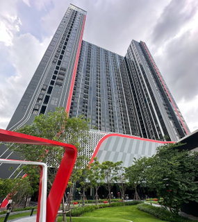 รูปภาพ 2Bed | 1Bath | MRT Bang Khun Non | 52sqm | THB 25,000/mo | Fl.18 — Origin Plug Bangkok