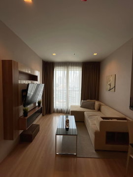 1 ห้องนอน | 1 ห้องน้ำ | BTS Saphan Taksin | 38 ตร.ม. | 24,000 บาท/เดือน | ชั้น 9 — Rhythm Sathorn กรุงเทพฯ