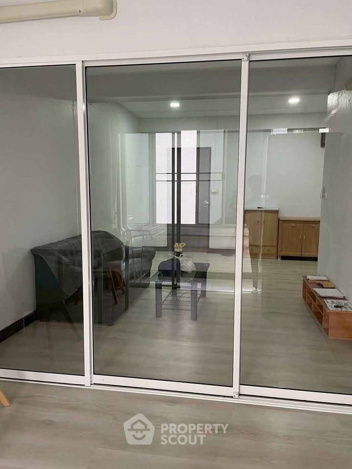 รูป คอนโดสองห้องนอน Suthep Hill House ใกล้มหาวิทยาลัยเชียงใหม่ (ID 3262479) - รูปที่ 4/10