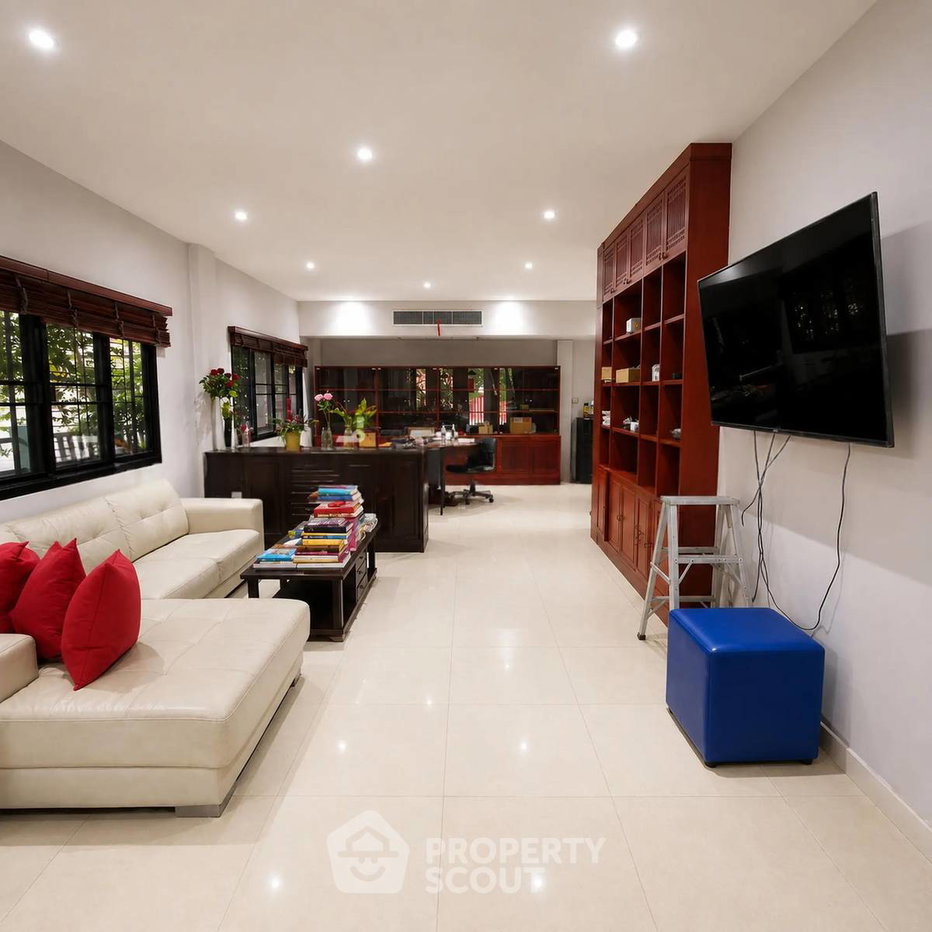 picture Spacious 6-BR House 350 Sqm In Tha Raeng, Bang Khen (ID 3253640) - 28/42