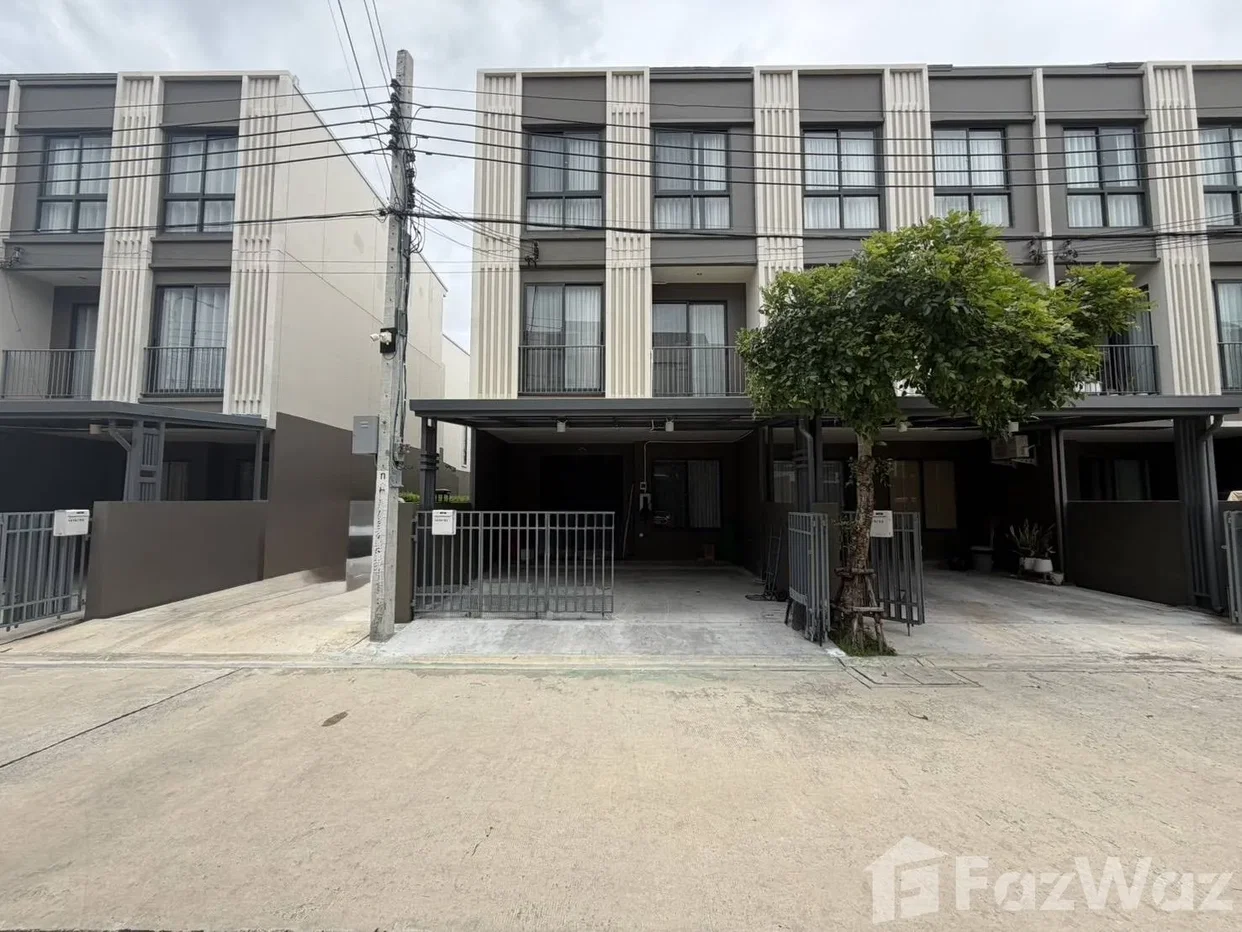 picture A fully furnished, move-in-ready home designed for comfortab 6726437 - 1/8