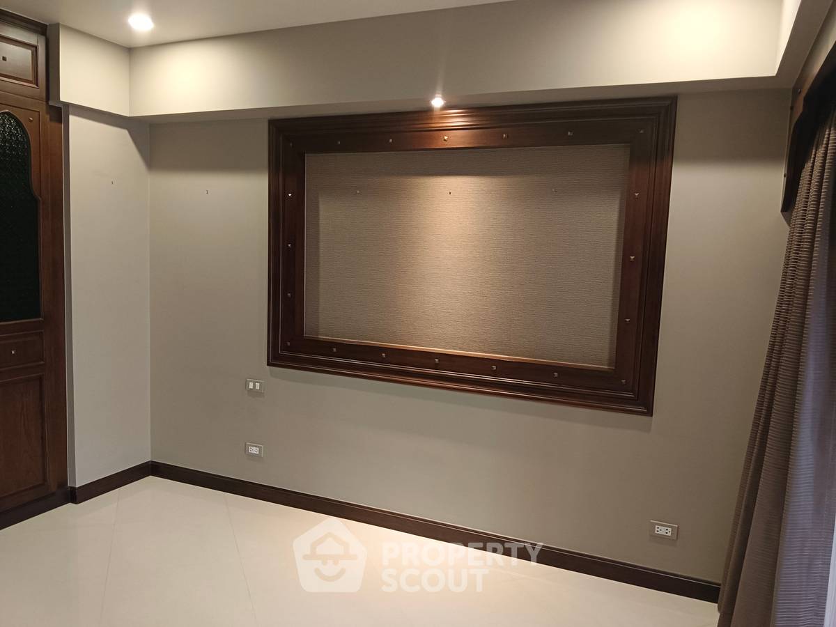 รูป คอนโด 2 ห้องนอน 142 ตร.ม. Tara Ruen Ake ย่านพลับพลา ขาย (ID 3257759) - รูปที่ 19/34