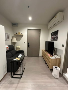 1 ห้องนอน | 1 ห้องน้ำ | MRT Phra Ram 9 | 26 ตร.ม. | 18,000 บาท/เดือน | ชั้น 27 — Life Asoke Hype กรุงเทพฯ