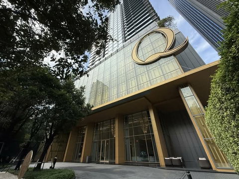 2Bed | 2Bath | BTS Nana | 109sqm | THB 120,000/mo | Fl.20 â Q1 Sukhumvit Bangkok