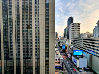 Condos for rent : 2Bed | 1Bath | MRT Sukhumvit | 86sqm | THB 40,000/mo | Fl.18 — Asoke Place Bangkok