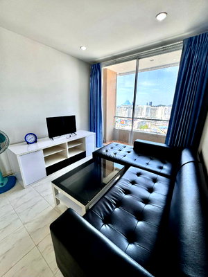 Condos for sale : Condo for sale in Sriracha. High floor, corner unit, beautiful city view. This one unit is all you need!