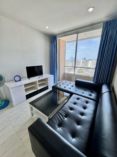 Condo for sale in Sriracha. High floor, corner unit, beautiful city view. This one unit is all you need!