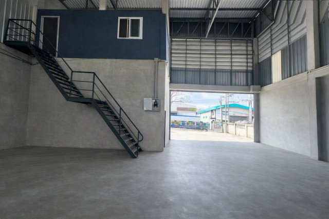 รูป 260903bigaskn ให้เช่า โกดัง ทำเลไอยรา ให้เช่าโกดังแฝดใหม่ 450 ตร.ม. จอดรถได้ 6 คัน ใกล้ตลาดไท 1.5 กม. 2นอน 2ห้องน้ำ ใกล้ Flash Express - รูปที่ 4/8