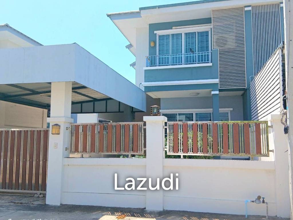 picture Townhouse 2 Bed near town - 18/19