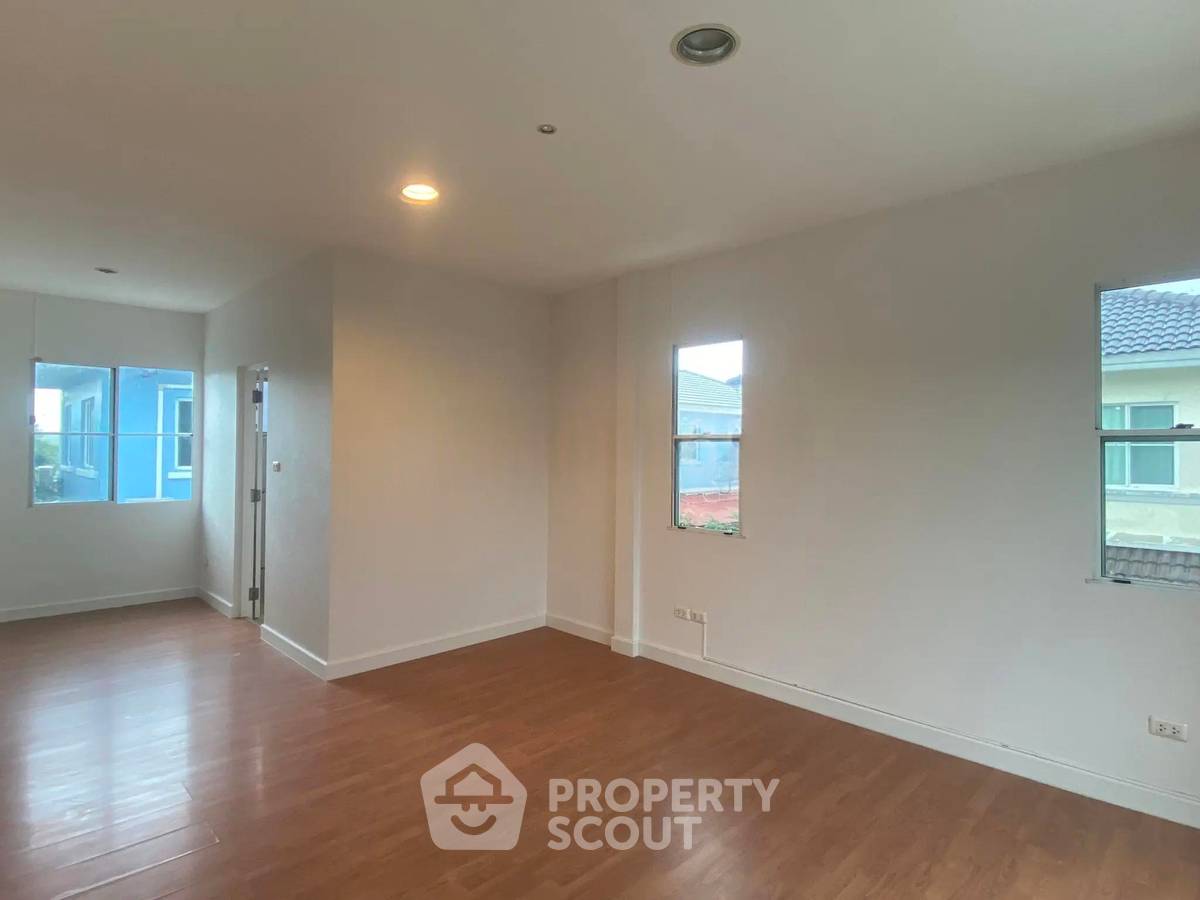 รูป บ้าน 3-ห้องนอน ใน ลำผักชี (ID 3253676) - รูปที่ 23/31