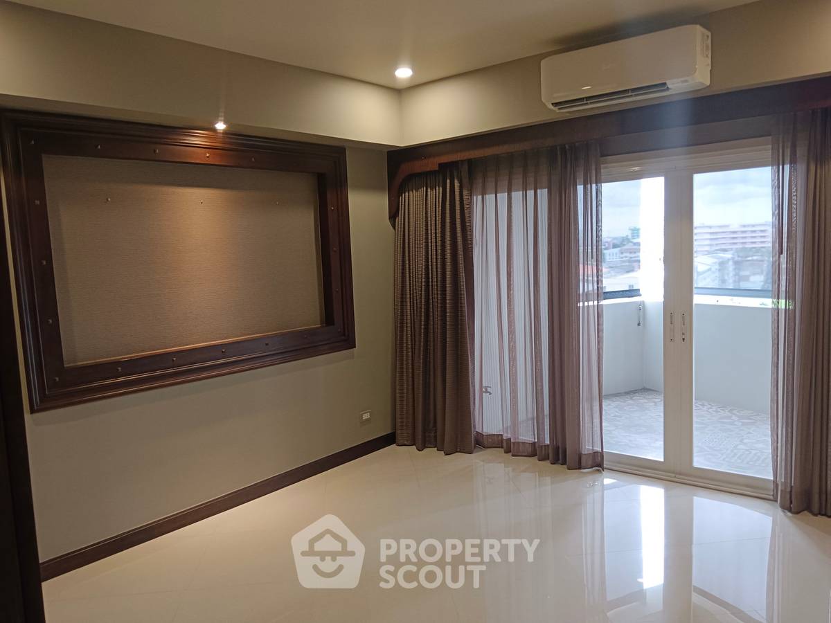 รูป คอนโด 2 ห้องนอน 142 ตร.ม. Tara Ruen Ake ย่านพลับพลา ขาย (ID 3257759) - รูปที่ 17/34
