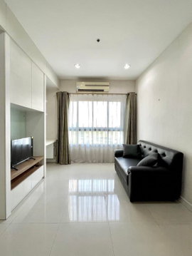 1 ห้องนอน | 1 ห้องน้ำ | BTS Krung Thon Buri | 45 ตร.ม. | 16,000 บาท/เดือน | ชั้น 7 — Q House Sathorn กรุงเทพฯ