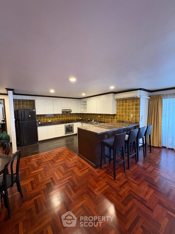 picture 2-BR 143 Sqm At Richmond Palace Condominium Near BTS Phrom Phong (ID 1150073) - 1/14