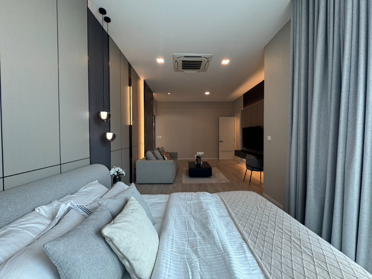 รูป P0922/บ้านหรูหลังริม Vive กรุงเทพกรีฑา | พื้นที่ใช้สอย 421 ตร.ม. ค่าเช่า 250,000 บาท/เดือน - รูปที่ 29/42