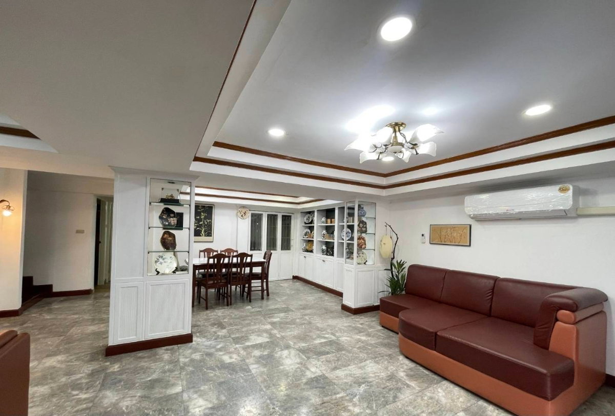 รูป ให้เช่าทาวน์เฮ้าส์ เอกมัย12 บ้านกว้าง ทำเลใจกลางเอกมัย - รูปที่ 21/29