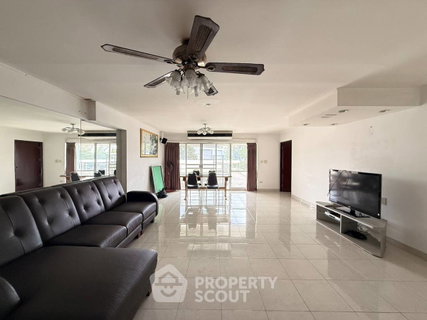 2-BR Condo at Nouvelle Condominuim close to Suvarnabhumi Airport (ID 3263387)