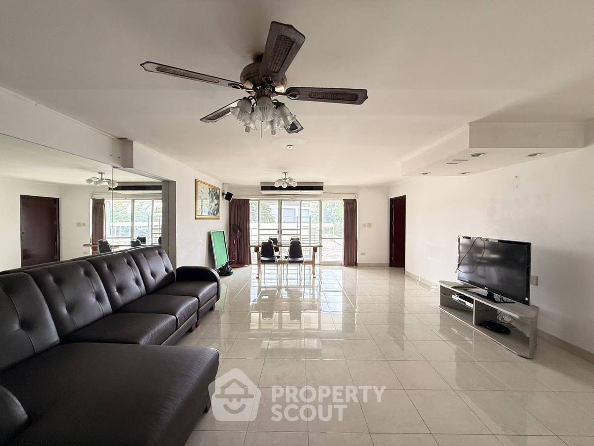 รูป คอนโด 2-ห้องนอน ที่ นูเวล คอนโดมิเนียม ใกล้ ท่าอากาศยานสุวรรณภูมิ (ID 3263387) - รูปที่ 1/18