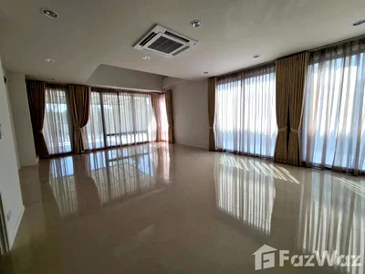 Townhouses for rent วิทยาลัยเทคนิคดอนเมือง : 600 meters to the Tollway entrance. 2 minutes to the airport 6741184