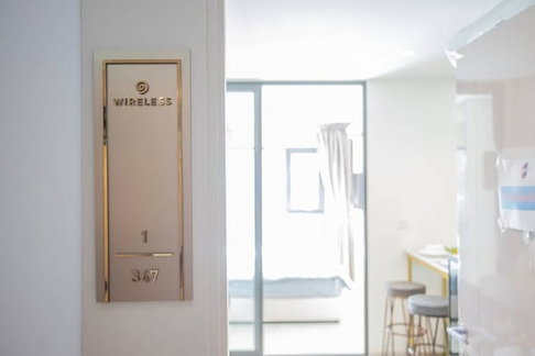 1Bed | 1Bath | BTS Phloen Chit | 35sqm | THB 28,000/mo | Fl.15 — Life One Wireless Bangkok