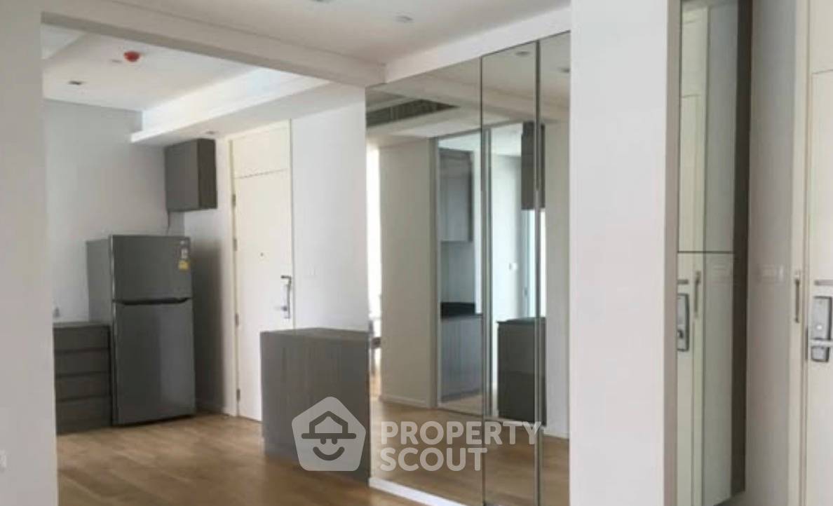 picture 3-BR Condo at The Saint Residences near MRT Phahon Yothin (ID 3259315) - 5/6